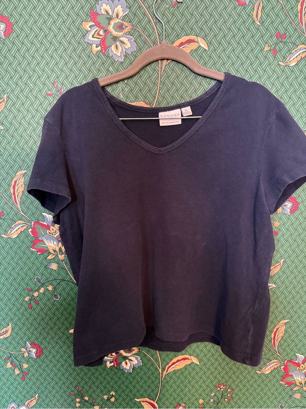 Sonoma Classic Navy V-Neck Crop